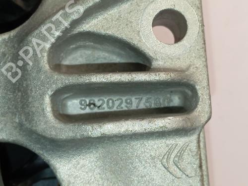 Engine mount PEUGEOT 3008 II SUV (MC_, MR_, MJ_, M4_)  | BP29724010M89