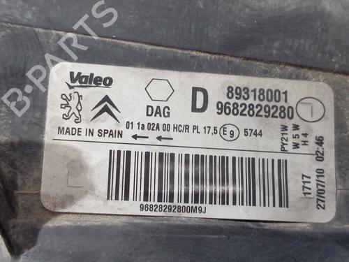 Right headlight PEUGEOT PARTNER Box Body/MPV (5_, G_)  | BP28953111C29 