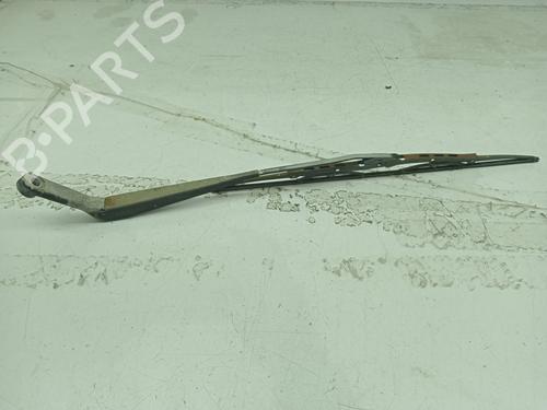 Used Front windshield wiper arm SUZUKI GRAND VITARA I (FT, HT) 2.0 4x4 (TA52, TL52, SQ420) (128 hp) 18150847