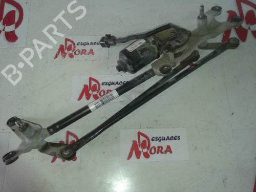 Used Front wiper motor KIA SORENTO I (JC) [2002-2011]  12677798