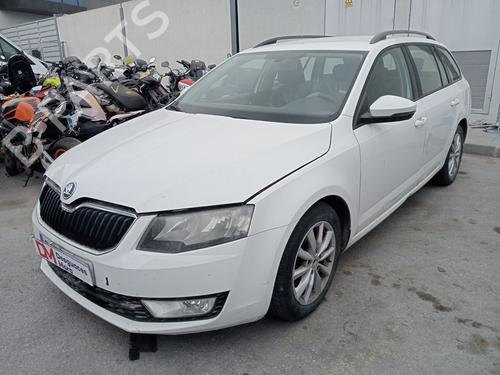 Right headlight SKODA OCTAVIA III Combi (5E5, 5E6) 1.6 TDI | BP37408101C29 - Image 6