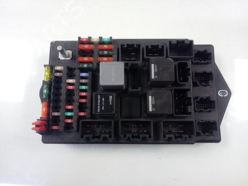 Used Fuse box JAGUAR XK II Coupe (X150) 5.0 V8 (385 hp) 17828284