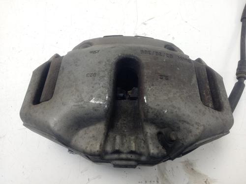 Used Left front brake caliper BMW X6 (E71, E72) ActiveHybrid xDrive (408 hp) 17590047