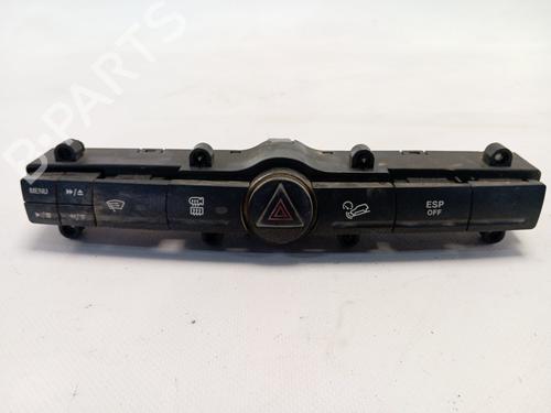 Warnblinkschalter für SSANGYONG REXTON / REXTON II (GAB_) 2.7 Xdi (163 hp) 32688807