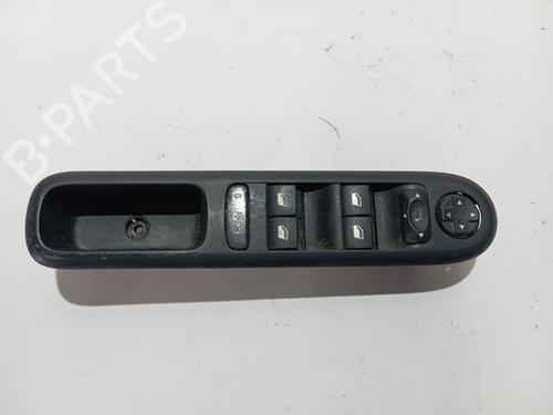 Used Left front window switch PEUGEOT 5008 (0U_, 0E_) 1.6 HDi (110 hp) 29586152