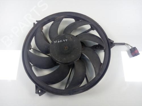Used Radiator fan PEUGEOT 206 Hatchback (2A/C) 1.4 HDi eco 70 (68 hp) 18657093
