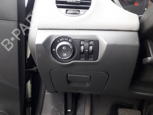 Used Headlight switch CHEVROLET CRUZE (J300) [2009-2025]  12841981
