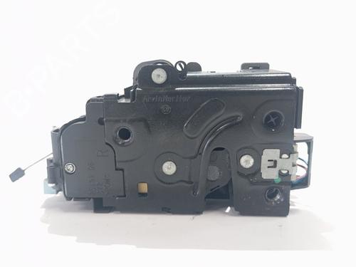 Høyre foran lås VW TOURAN (1T1, 1T2) 1.9 TDI (105 hp) 29275807