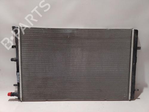 Used Water radiator Water radiator 36990991 36990991