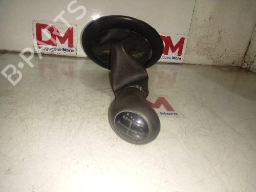Used Shift knob RENAULT MEGANE II (BM0/1_, CM0/1_) 1.5 dCi (BM02, BM13, BM2A, CM02, CM13) (101 hp) 30371433