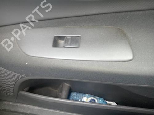 Used Right front window switch TOYOTA AURIS (_E15_) [2006-2013]  30372821