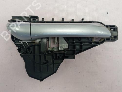 front-right-exterior-door-handle-mercedes-benz-m-class-w164-2005-2006-2007-2008-2009-2010-2011-2012-31805029 main image