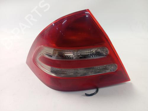 Used Left taillight MERCEDES-BENZ C-CLASS (W203) C 180 Kompressor (203.046) (143 hp) 32988508