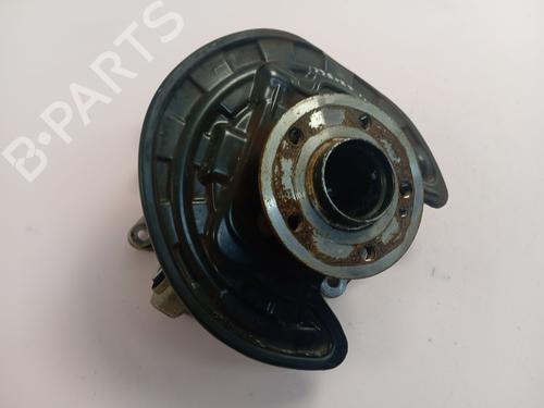 Used Right rear steering knuckle MERCEDES-BENZ GLA (H247) GLA 200 (247.787) (163 hp) 28031678