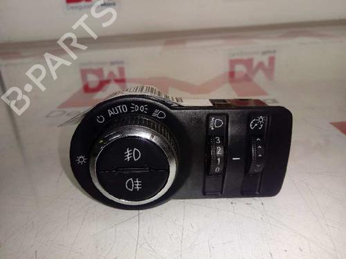 Headlight switch CHEVROLET CRUZE Hatchback (J305) 2.0 CDI | BP12838586I24