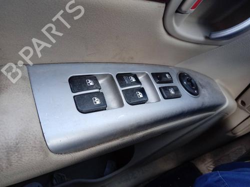 Used Left front window switch HYUNDAI SANTA FÉ II (CM) [2005-2015]  13883153