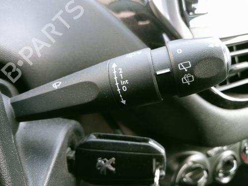 Right headlight PEUGEOT 208 I (CA_, CC_) | BP26334405C29