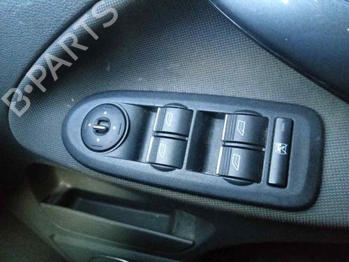 Used Right front window switch FORD KUGA I [2008-2012]  12674619