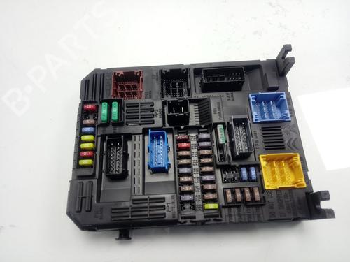 Used Fuse box PEUGEOT 208 II (UB_, UP_, UW_, UJ_) 1.5 BlueHDI 100 (102 hp) 17670489