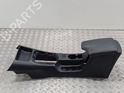 Used Armrest / Center console TOYOTA HILUX VIII Pickup (_N1_) [2015-2025]  22557740