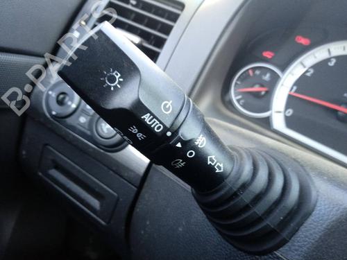 Used Headlight switch CHEVROLET CAPTIVA (C100, C140) [2006-2025]  12671079