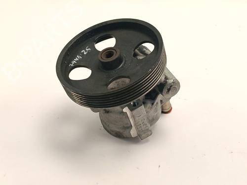Used Steering pump RENAULT TRAFIC II Van (FL) [2001-2026]  32185341