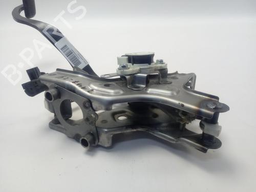 Clutch pedal TOYOTA AVENSIS Saloon (_T27_)  | BP18657082I13 