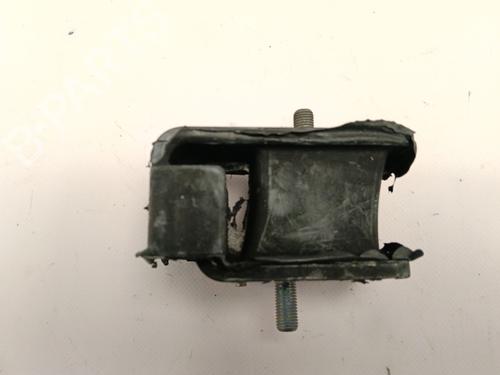 Used Engine mount Engine mount NISSAN TERRANO I (WD21) 2.4 i 4WD (103 hp) 40104639 40104639