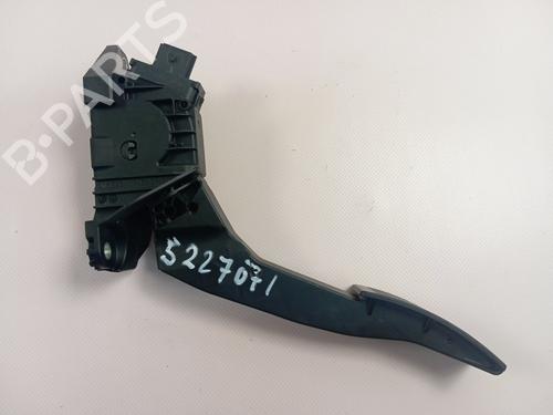pedal-ford-kuga-iii-dfk-2019-36280225 main image