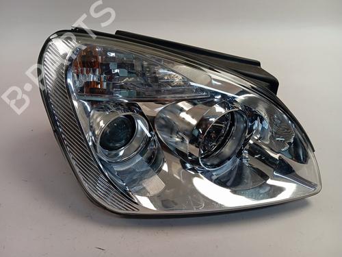 Used Right headlight KIA CARENS II MPV (FJ) [2002-2013]  21595901