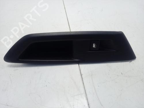 Used Right rear window switch PEUGEOT 308 III (FB_, FH_, FP_, F3_, FM_) Hybrid 180 (F3DGXT, F3DGMH) (181 hp) 30773909