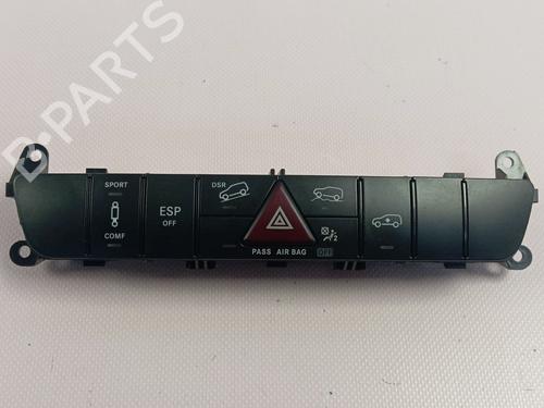 Used Warning switch MERCEDES-BENZ M-CLASS (W164) [2005-2012]  31707089