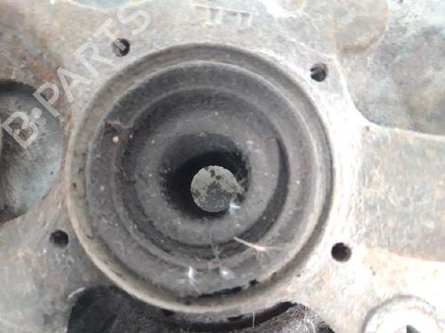 Right front steering knuckle MITSUBISHI L200 (K7_T, K6_T, K5_T)  | BP15088737M26 