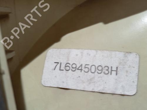 Left tailgate light VW TOUAREG (7LA, 7L6, 7L7) 2.5 R5 TDI | BP28950627C79