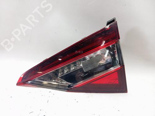 Piloto derecho del maletero SKODA SUPERB III (3V3) 2.0 TDI (150 hp) 30699939