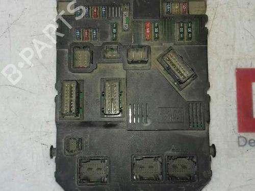 Used Fuse box Fuse box 36702678 36702678