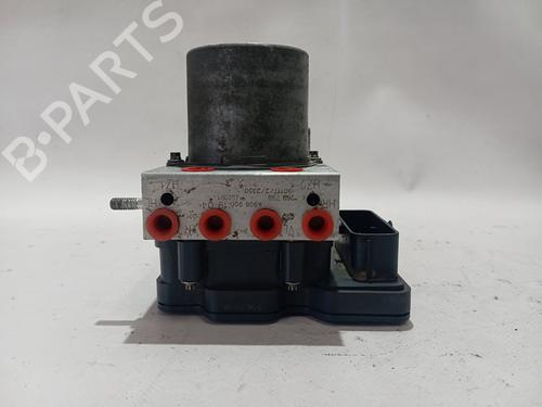 Used ABS pump MERCEDES-BENZ SPRINTER 3,5-t Van (B907, B910) 314 CDI (910.631, 910.633) (143 hp) 30752131