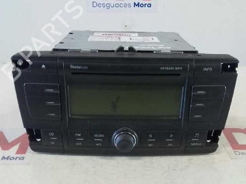 Used Radio SKODA OCTAVIA I (1U2) 1.9 TDI (90 hp) 12646889