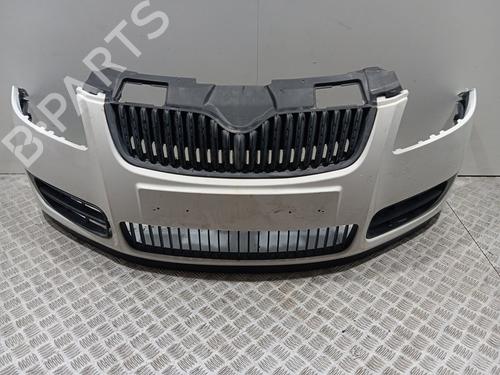 Used Front bumper SKODA ROOMSTER (5J7) [2006-2015]  31679867