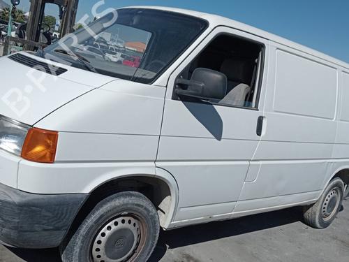 Left headlight VW TRANSPORTER T4 Van (70A, 70H, 7DA, 7DH) 1.9 TD | BP16710748C28