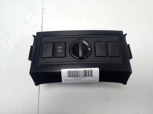 Used Switch Switch TOYOTA LAND CRUISER PRADO (_J15_) 3.0 D-4D (KDJ155_, KDJ150_, KDJ150R, KDJ155R) (190 hp) 16846321 16846321