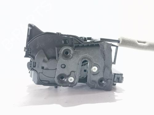 venstre-bagtil-las-renault-megane-iv-hatchback-b9amn_-2015-36421741 main image