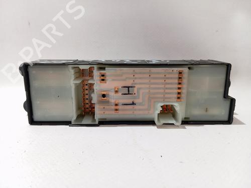 Przełącznik szyby przedniej lewej NISSAN X-TRAIL I (T30) | BP30913809I27