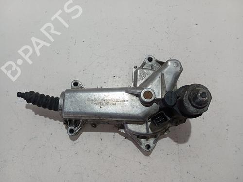 Clutch slave cylinder IVECO DAILY IV Platform/Chassis 70C15 01 3981 000 093 |