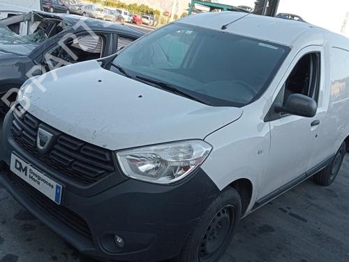 Engine control unit (ECU) DACIA DOKKER MPV (KE_)  | BP17905695M57 