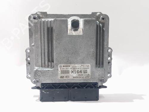 Used Engine control unit (ECU) KIA CARENS IV [2013-2026]  32516418