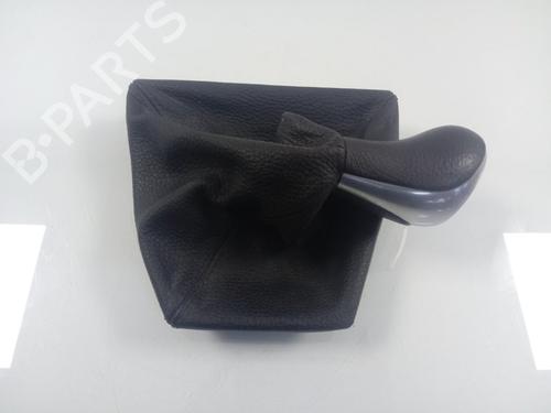 Used Shift knob BMW 5 (F10) 520 d (190 hp) 17917616