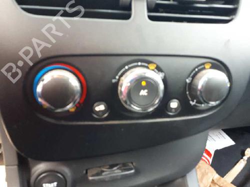 climate-control-renault-clio-iv-bh_-2012-2013-2014-2015-2016-2017-2018-2019-2020-2021-12655336 main image
