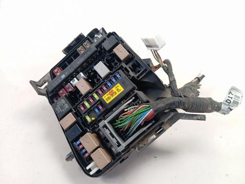 Used Fuse box Fuse box 39568755 39568755
