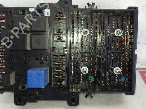 Used Fuse box CHRYSLER VOYAGER / GRAND VOYAGER III (GS_, NS_) 2.5 TD (116 hp) 30369718